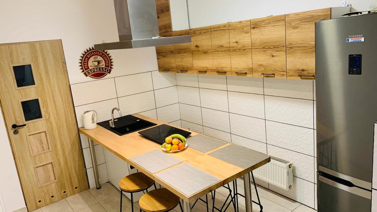 Hostel Cataleya Люблин Экстерьер фото