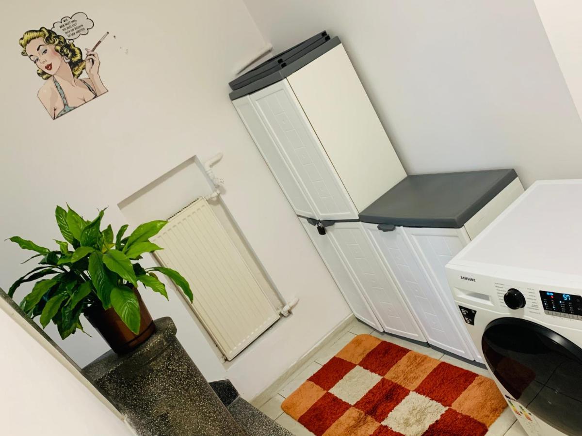 Hostel Cataleya Люблин Экстерьер фото