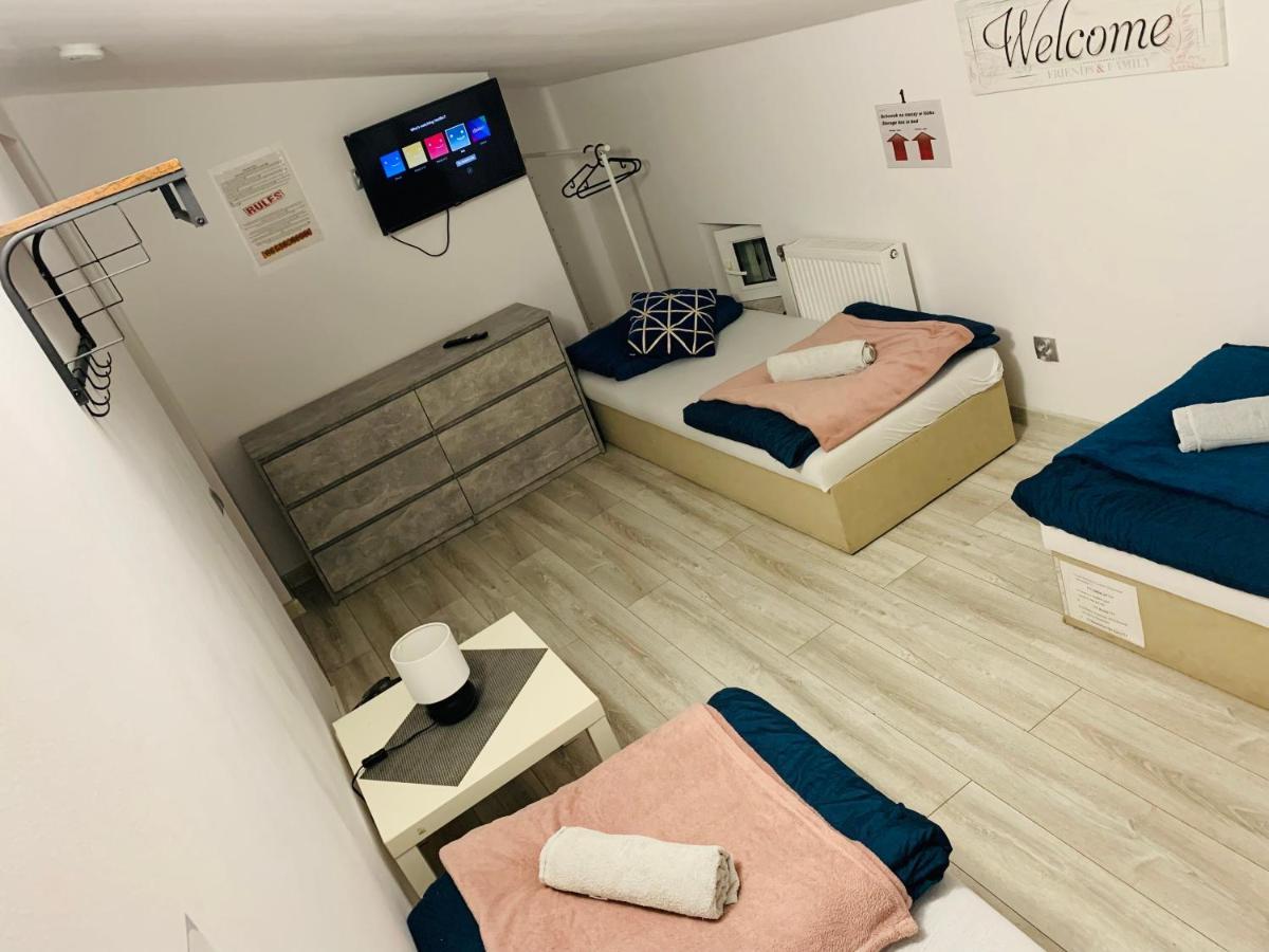 Hostel Cataleya Люблин Экстерьер фото