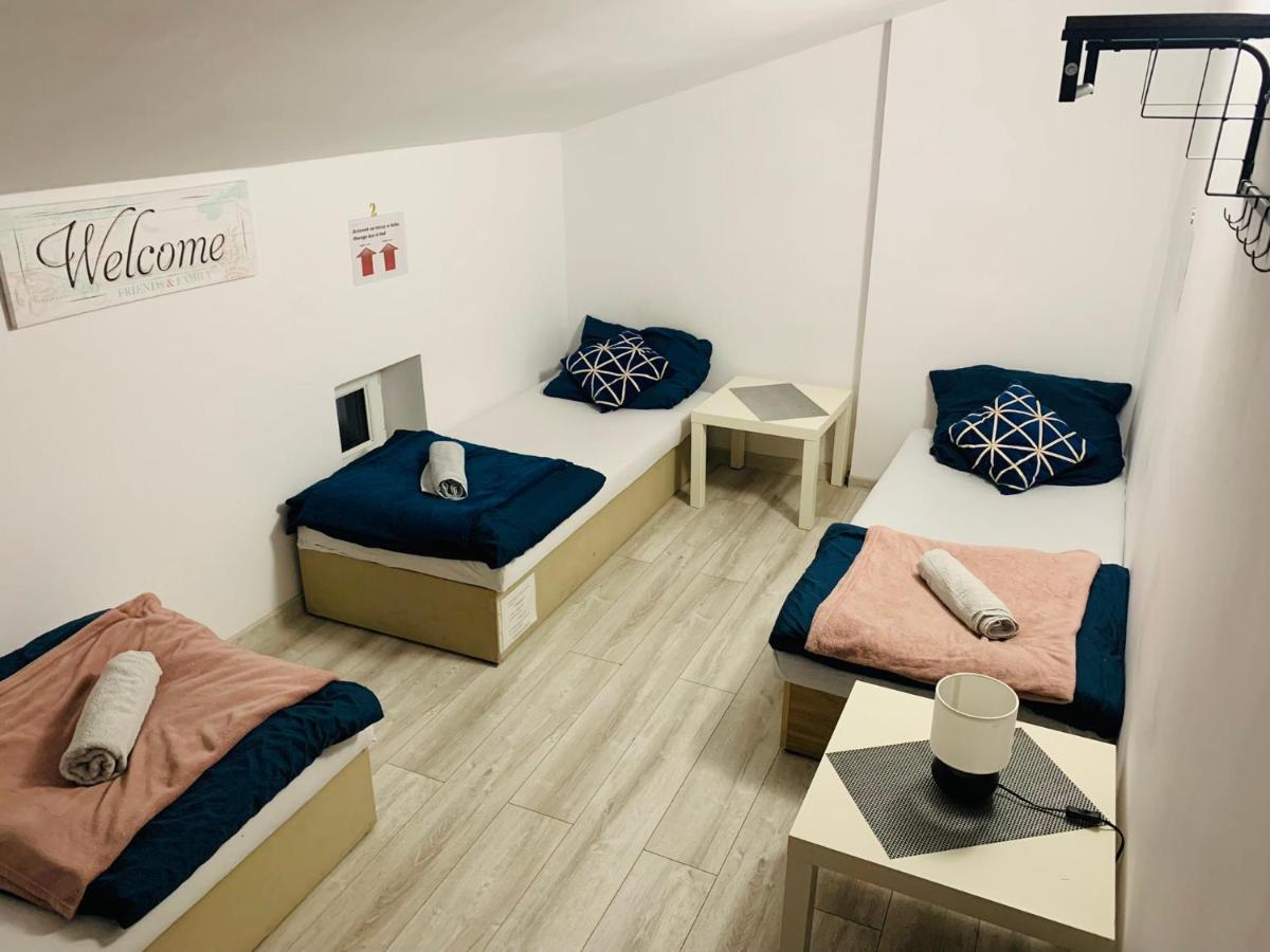 Hostel Cataleya Люблин Экстерьер фото
